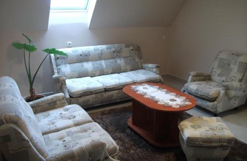 Gyorujbarat Casa | Jóbor Vendégház
