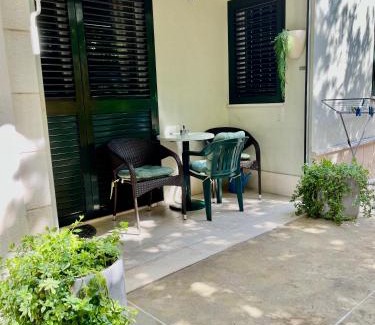 Donja luka Apartamento | J&B - Beachside Studio Apartment