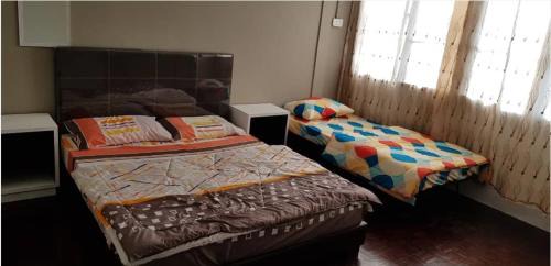 Sibu Casa | J & I Roomstay B 3 Person with shared bathroom