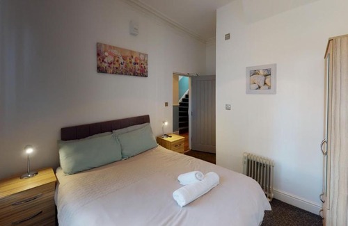 Smethwick Casa | J KYNS APARTHOME