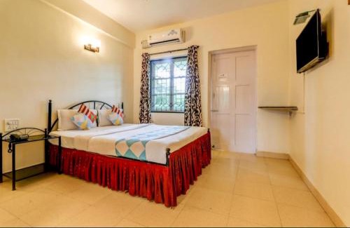 Candolim Hotel | J Valley