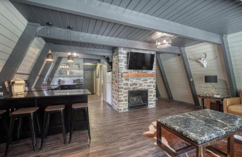 Island Park Casa | J10 Cabin