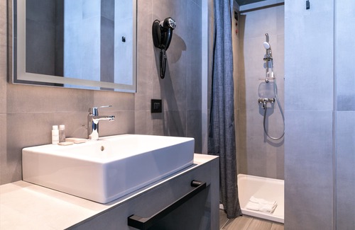 Dergano Hotel | J24 Hotel Milano