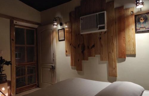 Sona Nadi Range Cabina | Jaadooghar Maatre Yoga Retreat