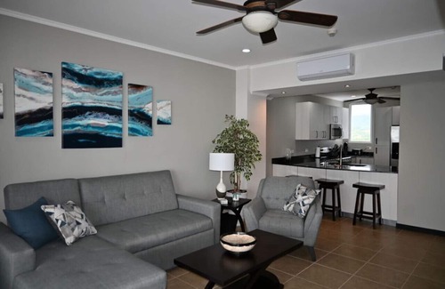 Barrio Los Faroles Condominio | Jacó beachfront condo with beautiful sunsets