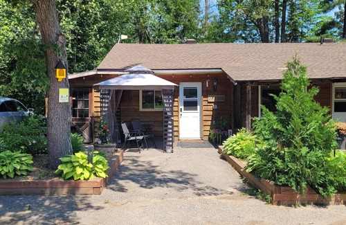Petawawa Casa | Jack Pine Cabin at Pine Ridge Park