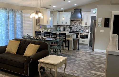 Idaho Falls Casa | Jacki Lynn's Large Idaho Falls Home/10 beds!!