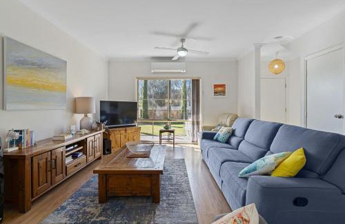Normanville Casa | Jacks Corner - 10 Marjory Street, Normanville