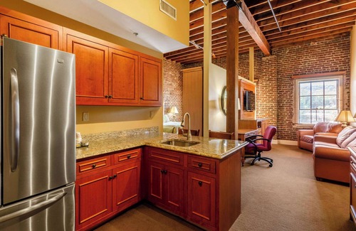 Pulaski Hotel | Jackson Park Inn, Ascend Hotel Collection