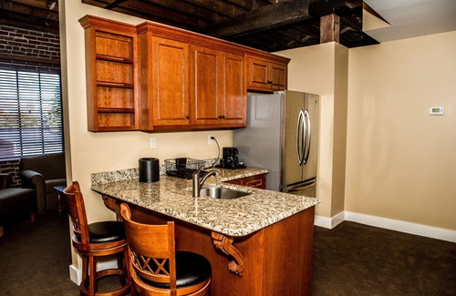 Pulaski Hotel | Jackson Park Inn, Ascend Hotel Collection