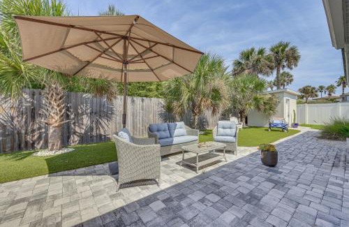 Atlantic Shores Casa | Jacksonville Beach Home with Yard, Walk to Shore