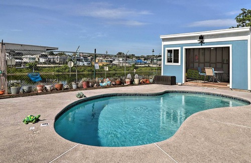 Golden Glades - The Woods Casa | Jacksonville Home, Near Beach & Mayo Clinic!