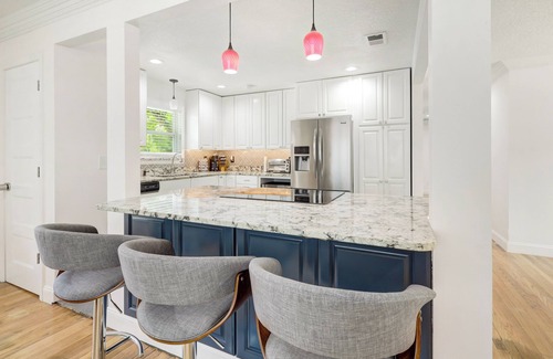 San Jose Casa | Jacksonville Lake House with Heated Pool