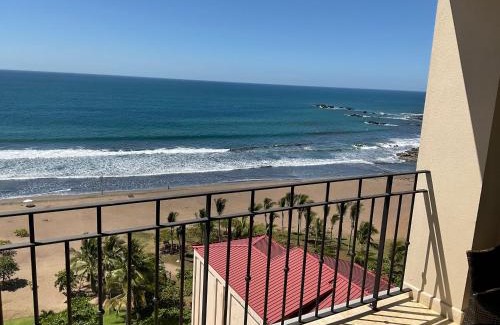 Barrio Los Faroles Apartamento | Jaco Oceanfront Condo #1119 in a Luxury Resort