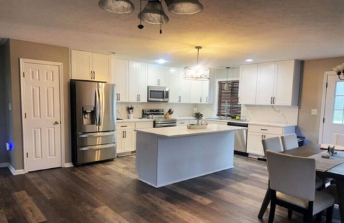 Linden Casa | Jacuzzi Gym Deck + Near VA Wineries