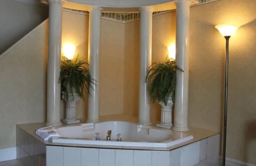 East Kootenay Complejo | Jacuzzi Suite -1 King Bed