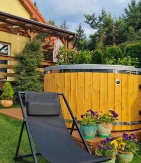 Januszkowo Casa | Jacuzzi, trasą S7 w 2h z Warszawy i Gdanska, Jadamowo holidaymazury nad jeziorem Mielno