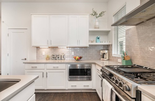 Talbot's Corner Cabaña | Jade - Private Patio and Balcony - Near Germantown
