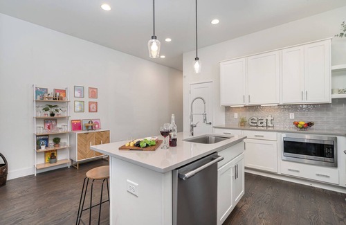 Talbot's Corner Cabaña | Jade - Private Patio and Balcony - Near Germantown