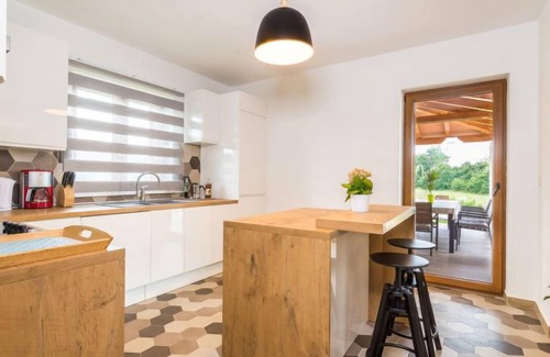 Nedescina Casa | Casa de vacaciones Jadran (LBN310) en Labin - 10 personas, 4 dormitorios