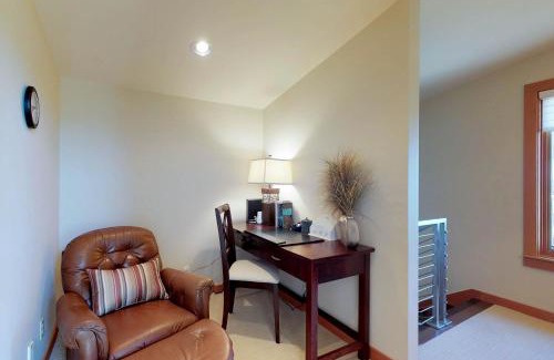 Westport Casa | Jaeger