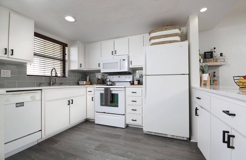Truckland Condominio | JAK'S Hideaway Close to the Beach