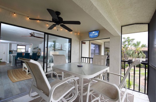 Truckland Condominio | JAK'S Hideaway Close to the Beach