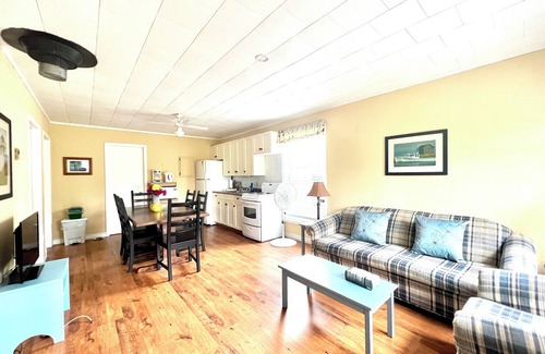 Brackley Beach Cabaña | Jake & Jo's Cottages