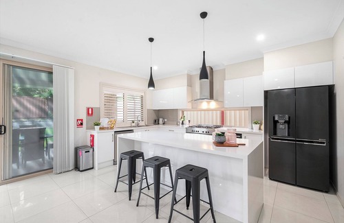 Girraween Casa | Jam Home | Sydney Motorpark & Parramatta CBD