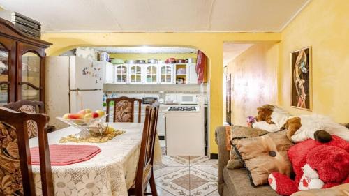 Kingston Casa | Jamaica J Home