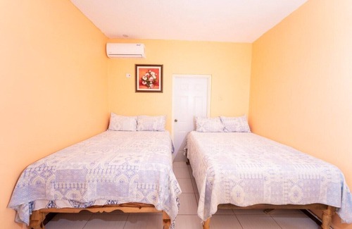 Bull Bay Casa | Jamaica's Gem: Sun-Kissed Comfort Near the Beach