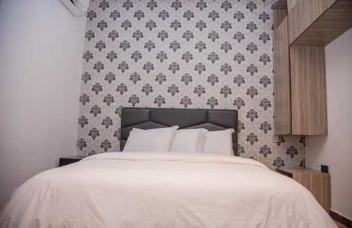 Ofin Hotel | James Court Hotel & Luxury Apartments