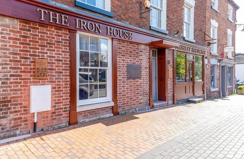 Broseley Apartamento | James' Place a Luxury Apartment in Broseley Shropshire on the High Street