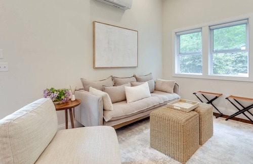 Jamestown Cabaña | Jamestown Cottage Near Newport Historic District!
