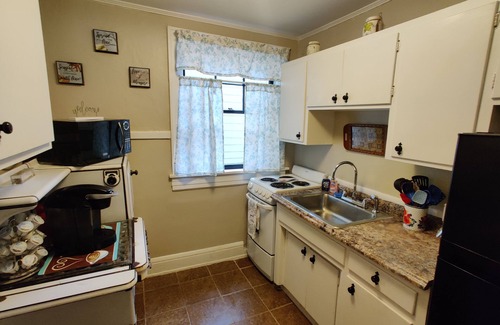 Avondale Apartamento | Jamestown in the Heart of Avondale close to downtown Jax