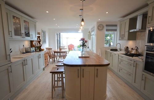 Ventnor Cabaña | Jan Dee Cottage - a cottage that sleeps 6 guests in 3 bedrooms