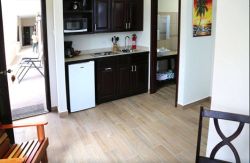 Cayo Corker Hotel | Jan's Hotel