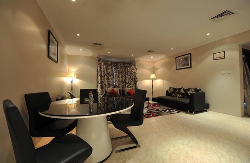 Al Khobar Apartamento | Janadrya 13