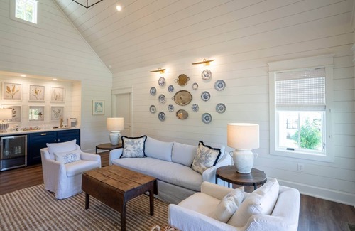Dillard Cabaña | Jane Cottage at Julep Farms