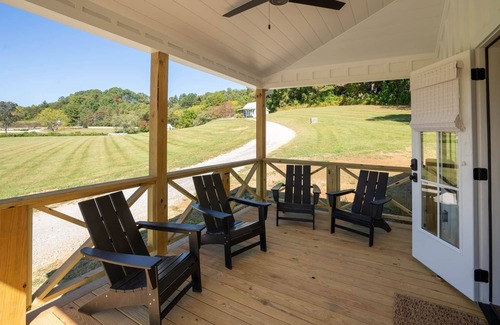 Dillard Cabaña | Jane Cottage at Julep Farms