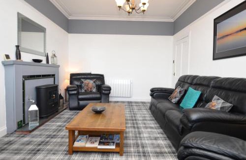 Ardrishaig Casa | Janeville Holiday Apartment