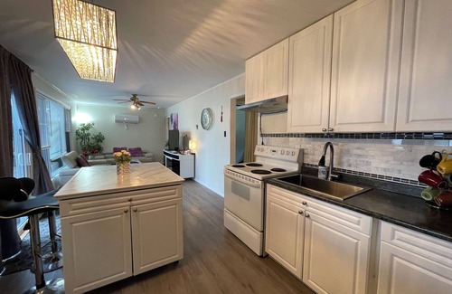 Highlands East Casa | Jani's Lakeview Cottage