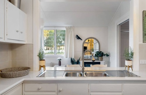 Broke Casa | Janie s Cottage Secluded Wine Country Home