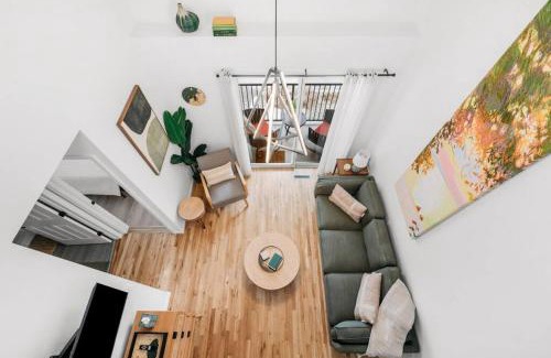 Traverse City Casa | Japandi, 3BD Townhome Near Downtown, Beach and Wineries
