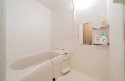 Umeda Apartamento | Japanese-style minimalist 4-person apartment in Nishinari Ward