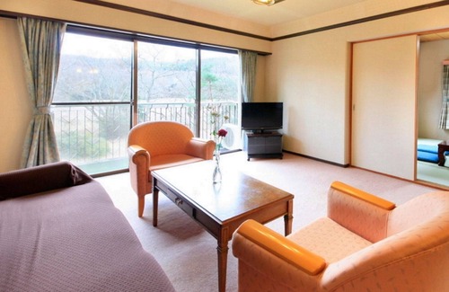 Ito Hotel | JapaneseWestern style room for dogs Capacity 5 / Ito Shizuoka