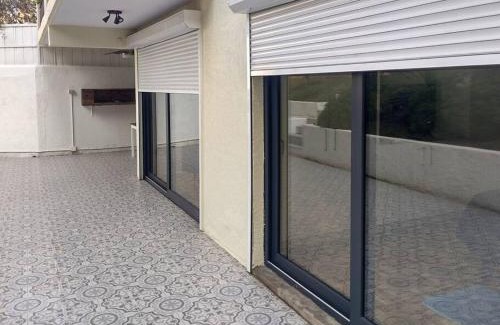 El Golf Apartamento | Jardín privado para familias y trabajo