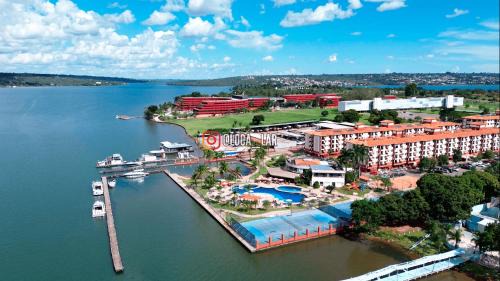 Smin Apartamento | Jardim no concreto Lake side