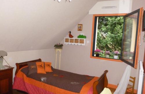 Combourg Cama Y Desayuno | Jardin du Levant