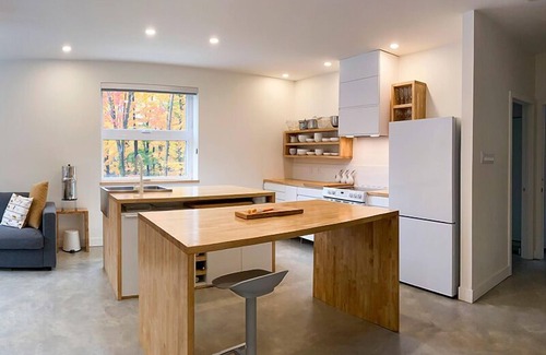 Shefford Apartamento | JARDIN Room – Cozy & Eco-Friendly Stay around Mt. Shefford, JARDIN Room – Cozy & Eco-Friendly Stay a
